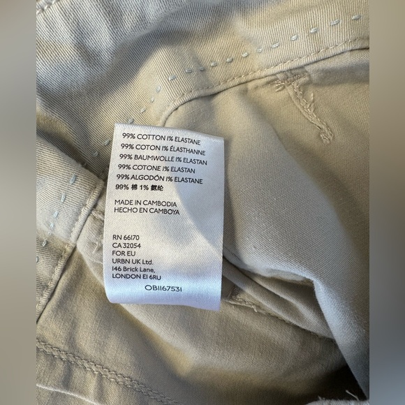 Maeve Hallee Embroidered Wide Leg Cropped Pant from Anthropologie. 6P size. $55 - Picture 3 of 4